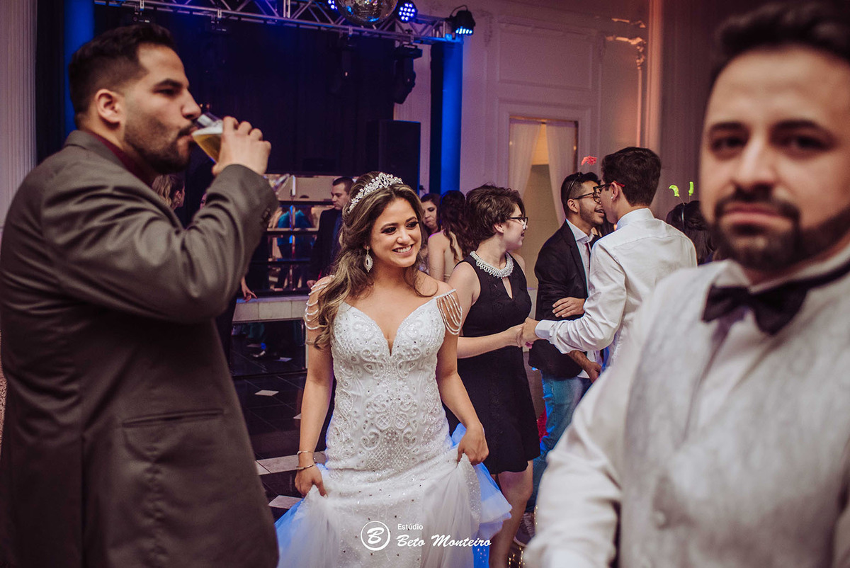 fotografo de casamento - fotografia - videos de casamento - filmagem - casamento - cinegrafista - filmmaker - wedding - produtora - curitiba - estudio beto monteiro - casal - castello reale - angela e sandro junior - sol cerimonialista