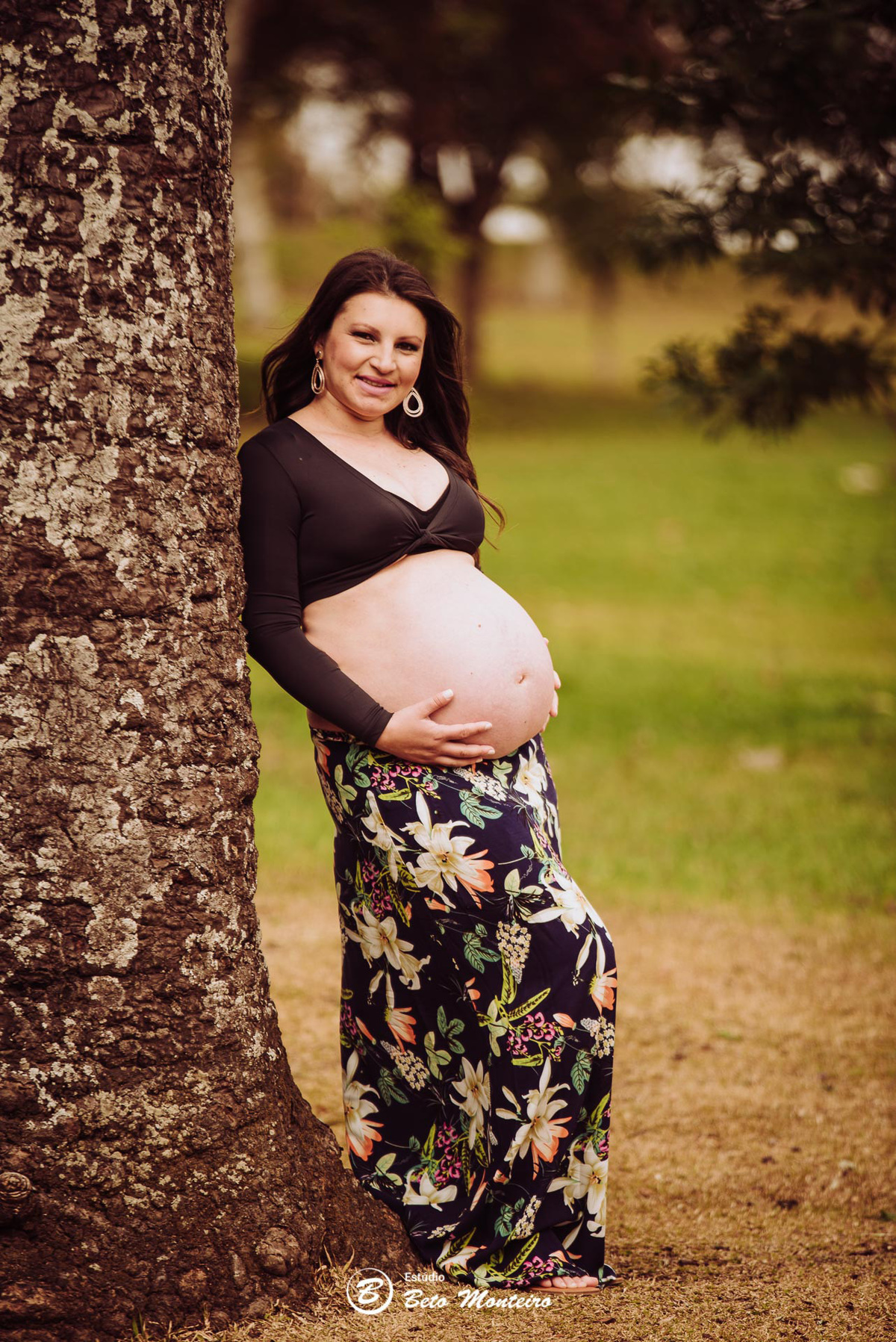 Book Gestante e Familia em Curitiba - Book de gestante lifestyle - Fotos ao ar livre - Grávida - Gestação - Estudio Beto Monteiro - jardim botanico - kamila costa - rafael e maria clara - emanuel