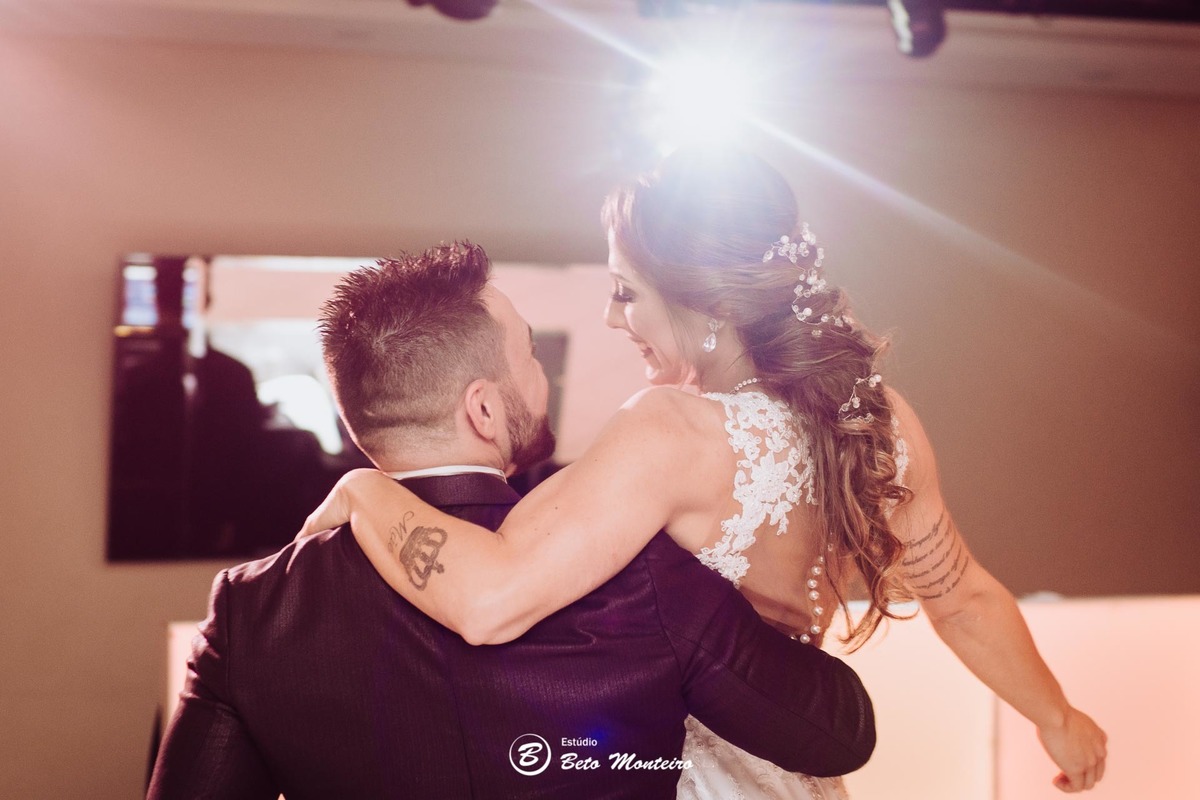fotografo de casamento - fotografia - videos de casamento - filmagem - casamento - cinegrafista - filmmaker - wedding - produtora - curitiba - estudio beto monteiro - casal - porta romana - andressa e diogo - sol cerimonialista - paroquia perpetuo socorro