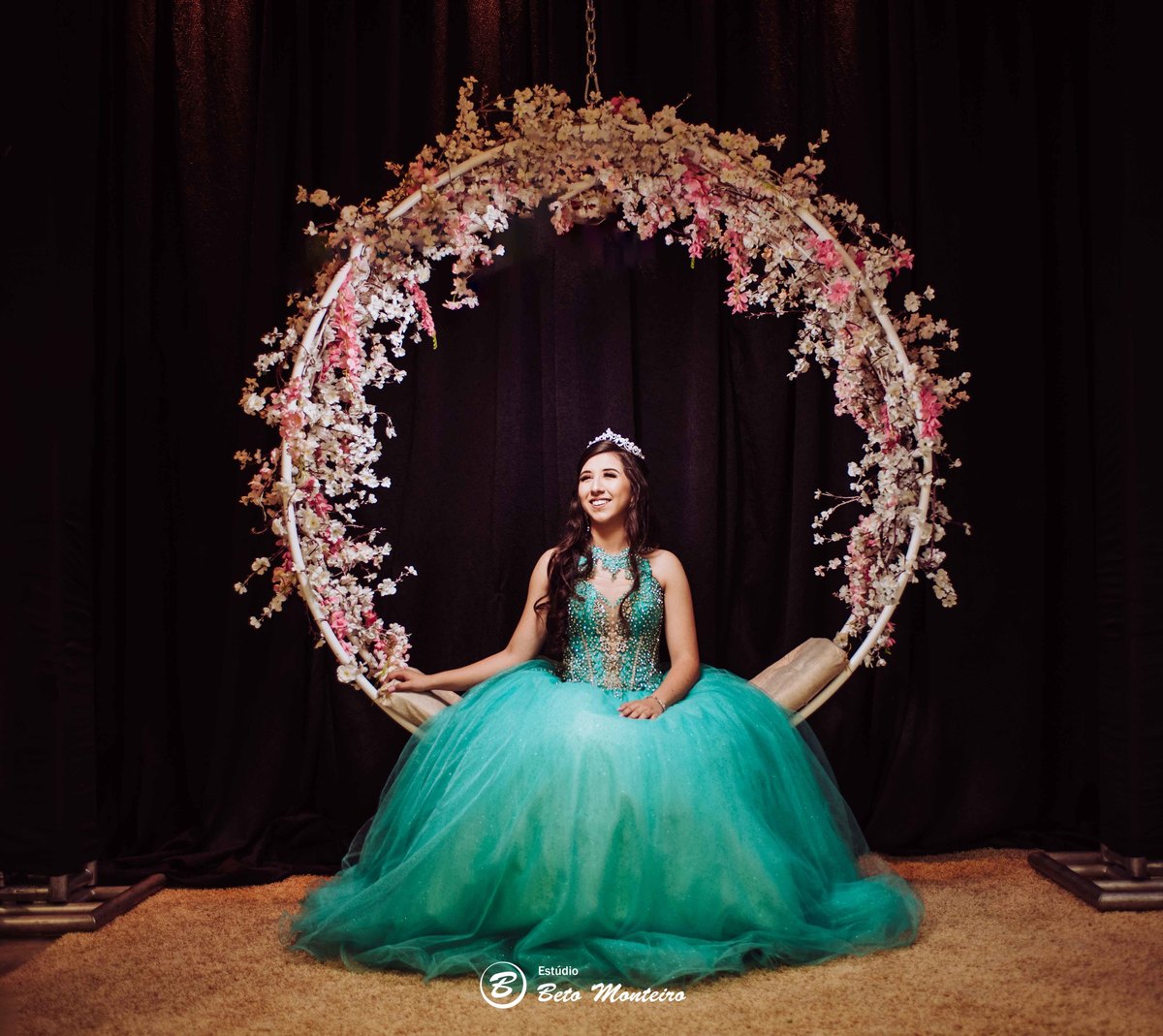 Aniversário de 15 anos - Cobertura fotografica - Cobertura de filmagem - Foto e Filmagem de 15 anos - Debutante - Estúdio Beto Monteiro - Curitiba - fotografo de 15 anos - sessao de fotos - book de fotos - book de 15 anos - fotografo - espaço copa jessyka