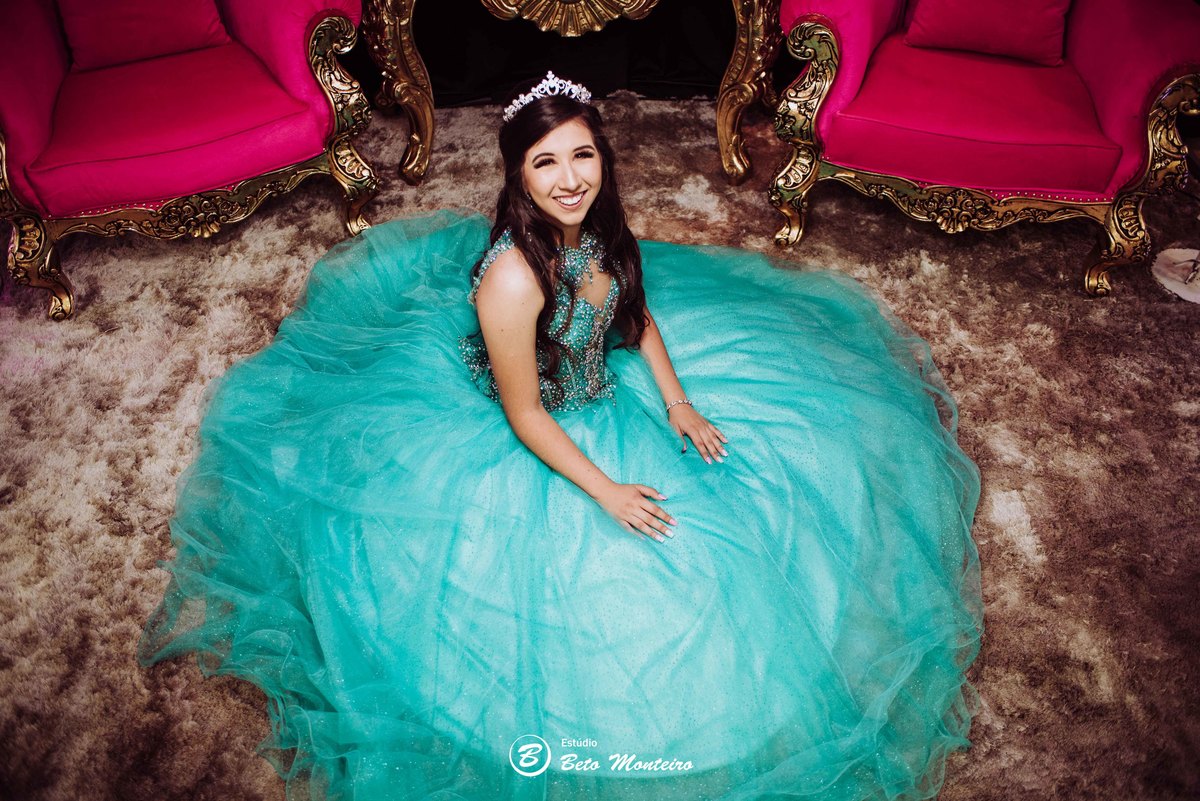 Aniversário de 15 anos - Cobertura fotografica - Cobertura de filmagem - Foto e Filmagem de 15 anos - Debutante - Estúdio Beto Monteiro - Curitiba - fotografo de 15 anos - sessao de fotos - book de fotos - book de 15 anos - fotografo - espaço copa jessyka