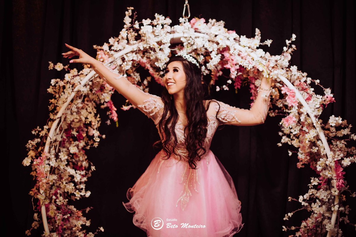 Aniversário de 15 anos - Cobertura fotografica - Cobertura de filmagem - Foto e Filmagem de 15 anos - Debutante - Estúdio Beto Monteiro - Curitiba - fotografo de 15 anos - sessao de fotos - book de fotos - book de 15 anos - fotografo - espaço copa jessyka