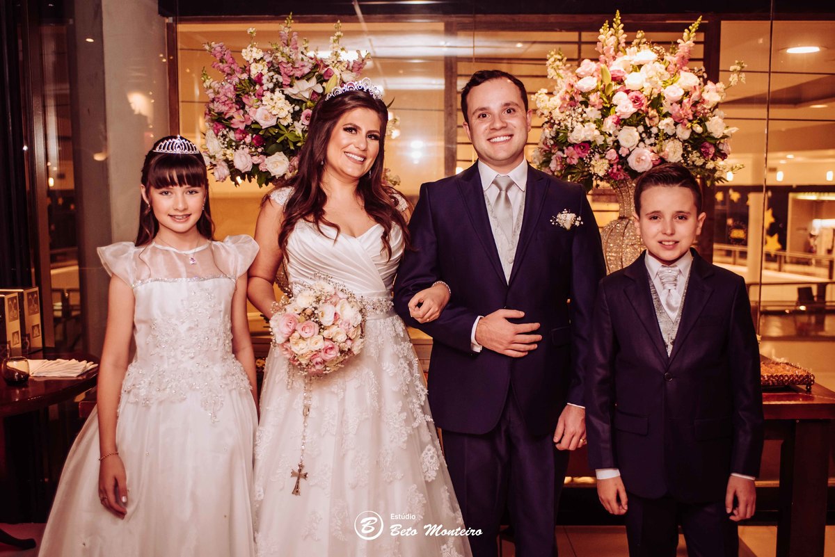 karine e luis felipe - fotografo de casamento - fotografia - videos de casamento - filmagem - casamento - cinegrafista - filmmaker - wedding - produtora - curitiba - estudio beto monteiro - casal - coco bambu - capuchinhos - fontaine salon