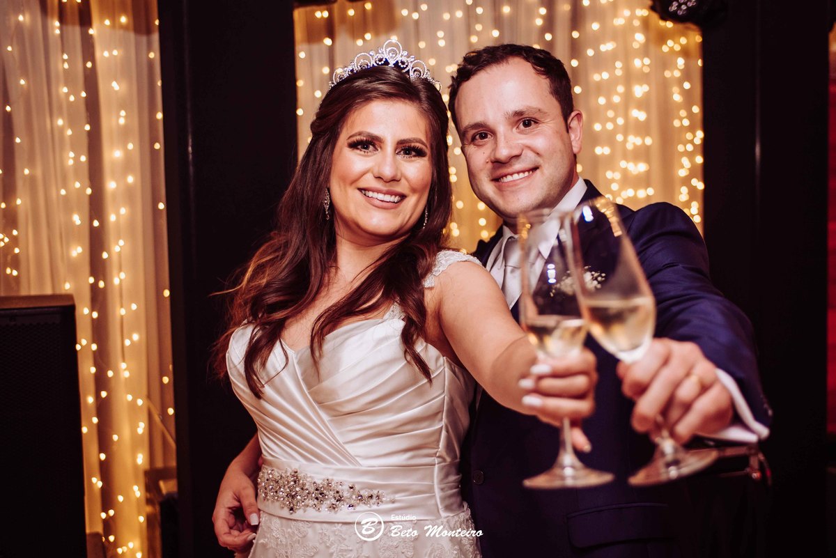 karine e luis felipe - fotografo de casamento - fotografia - videos de casamento - filmagem - casamento - cinegrafista - filmmaker - wedding - produtora - curitiba - estudio beto monteiro - casal - coco bambu - capuchinhos - fontaine salon