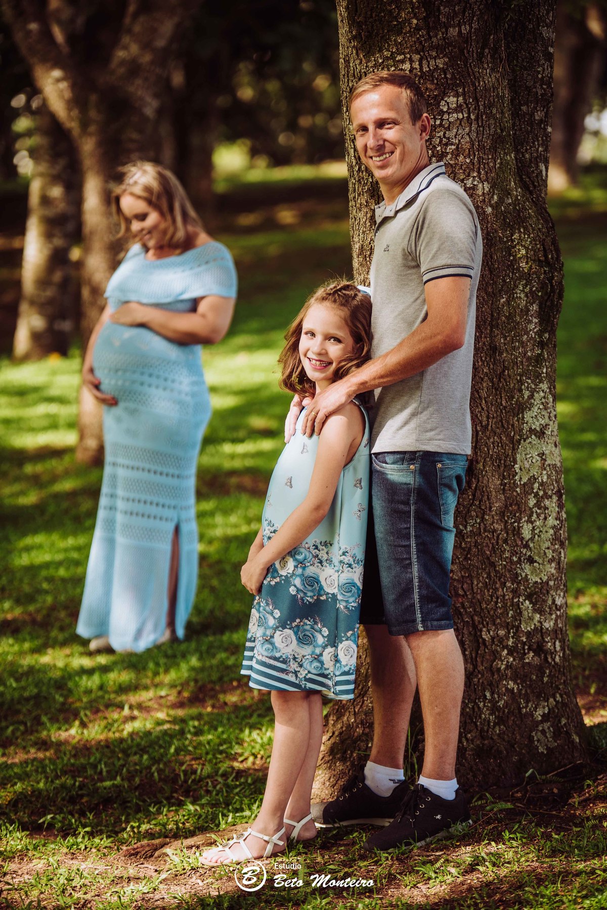 Book Gestante e Familia em Curitiba - Book de gestante lifestyle - Fotos ao ar livre - Grávida - Gestação - Estudio Beto Monteiro - jardim botanico - barbara couto - dione