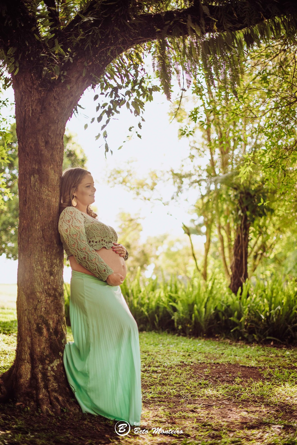 Book Gestante e Familia em Curitiba - Book de gestante lifestyle - Fotos ao ar livre - Grávida - Gestação - Estudio Beto Monteiro - jardim botanico - barbara couto - dione