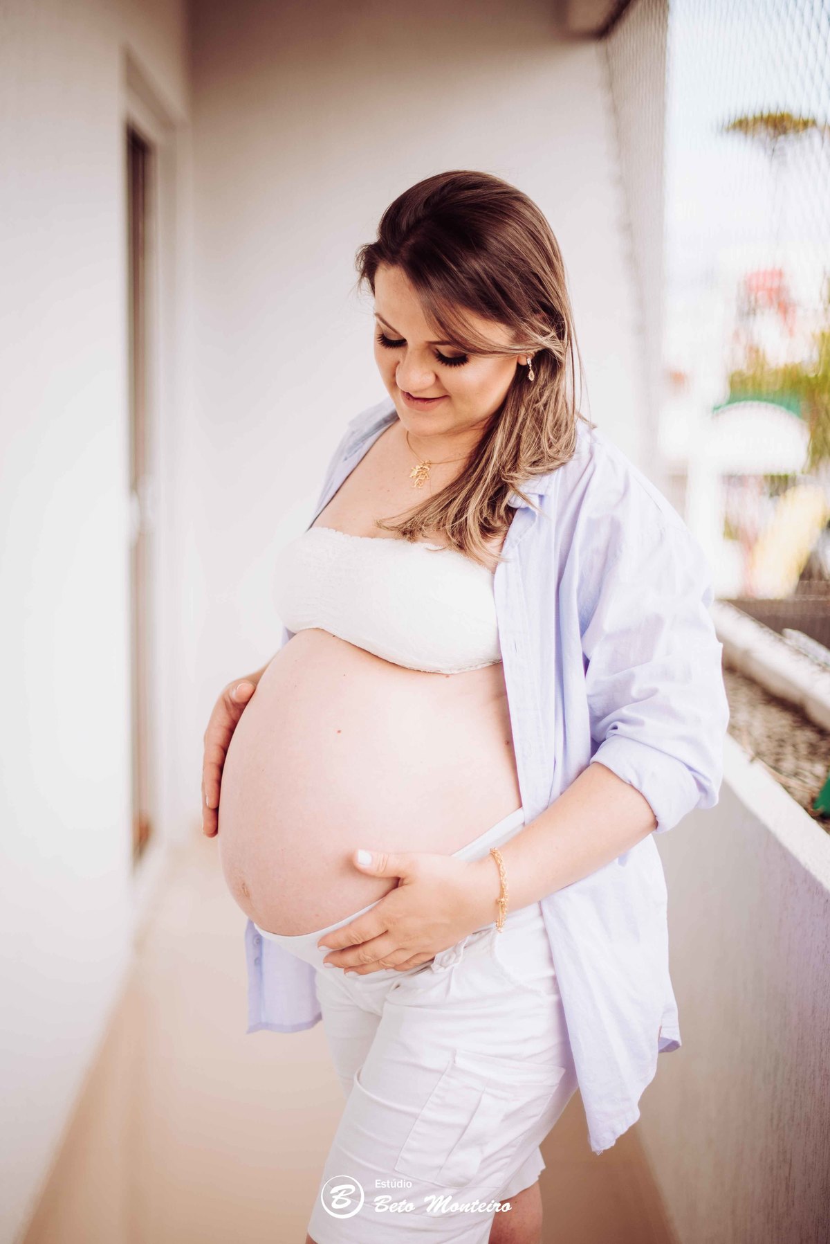 Book Gestante e Familia em Curitiba - Book de gestante lifestyle - Fotos ao ar livre - Grávida - Gestação - Estudio Beto Monteiro - life style - Michelle Miotto - Família - Cachorro