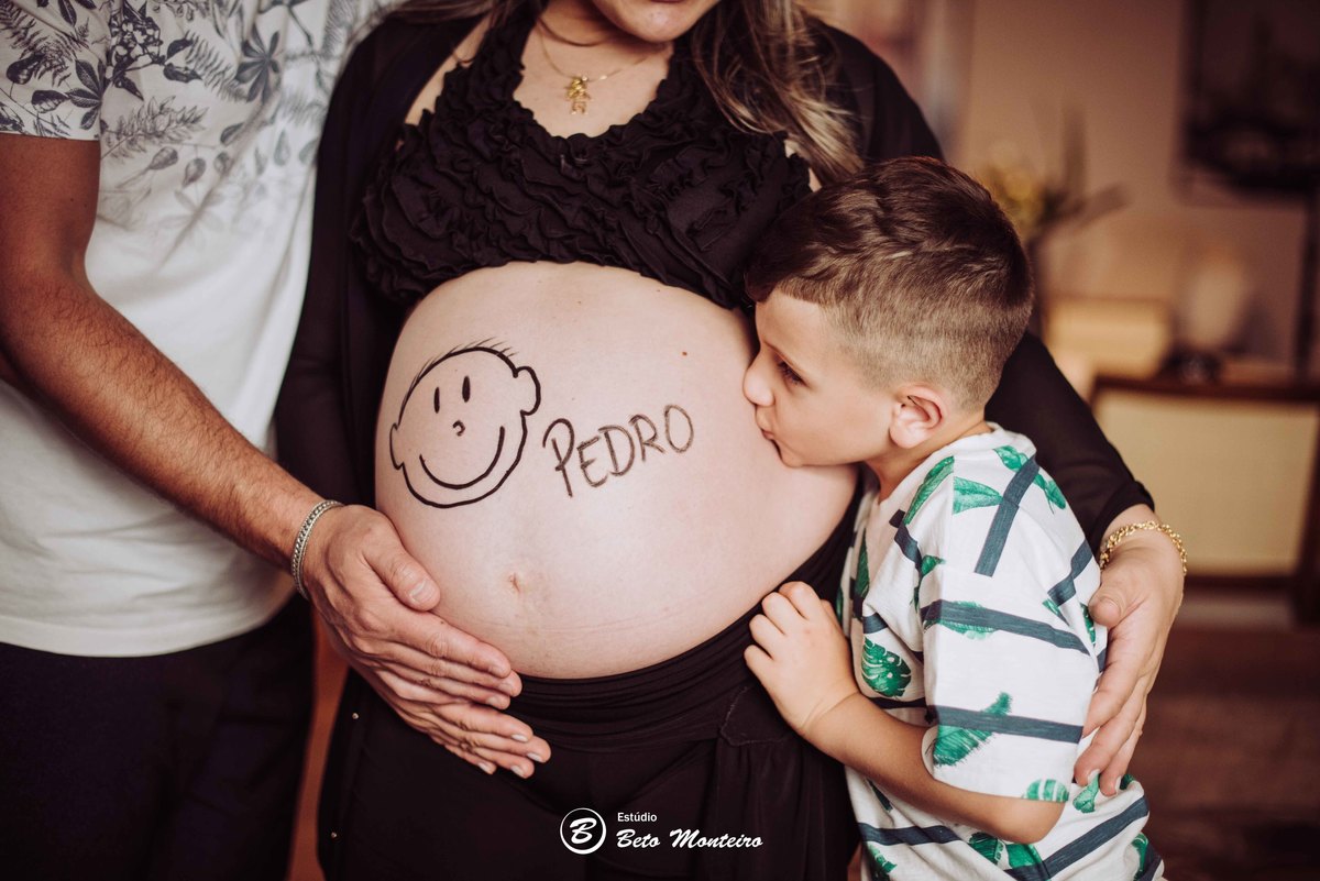 Book Gestante e Familia em Curitiba - Book de gestante lifestyle - Fotos ao ar livre - Grávida - Gestação - Estudio Beto Monteiro - life style - Michelle Miotto - Família - Cachorro