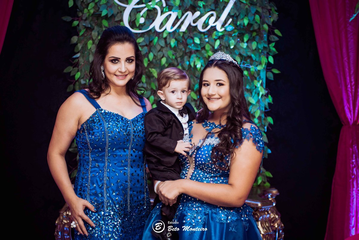 Aniversário de 15 anos - Cobertura fotografica - Cobertura de filmagem - Foto e Filmagem de 15 anos - Debutante - Estúdio Beto Monteiro - Curitiba - fotografo de 15 anos - sessao de fotos - book de fotos - book de 15 anos - fotografo - anah - carol corre