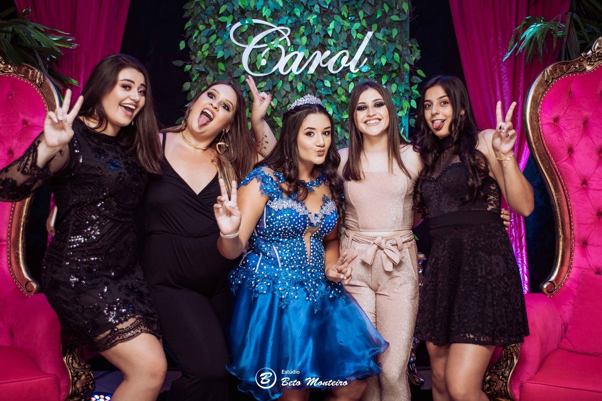 Aniversário de 15 anos - Cobertura fotografica - Cobertura de filmagem - Foto e Filmagem de 15 anos - Debutante - Estúdio Beto Monteiro - Curitiba - fotografo de 15 anos - sessao de fotos - book de fotos - book de 15 anos - fotografo - anah - carol corre