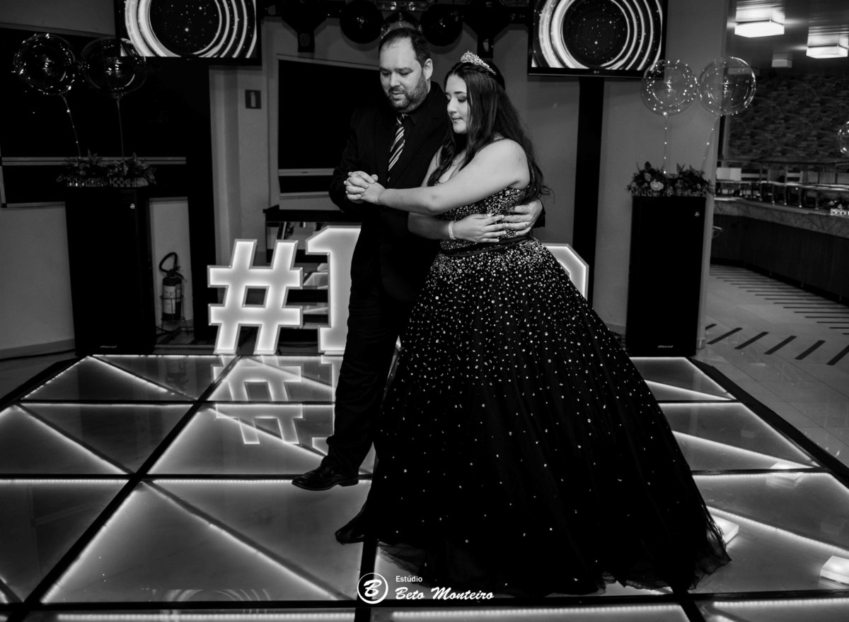 Aniversário de 15 anos - Cobertura fotografica - Cobertura de filmagem - Foto e Filmagem de 15 anos - Debutante - Estúdio Beto Monteiro - Curitiba - fotografo de 15 anos - sessao de fotos - book de fotos - book de 15 anos - fotografo - anah - carol corre