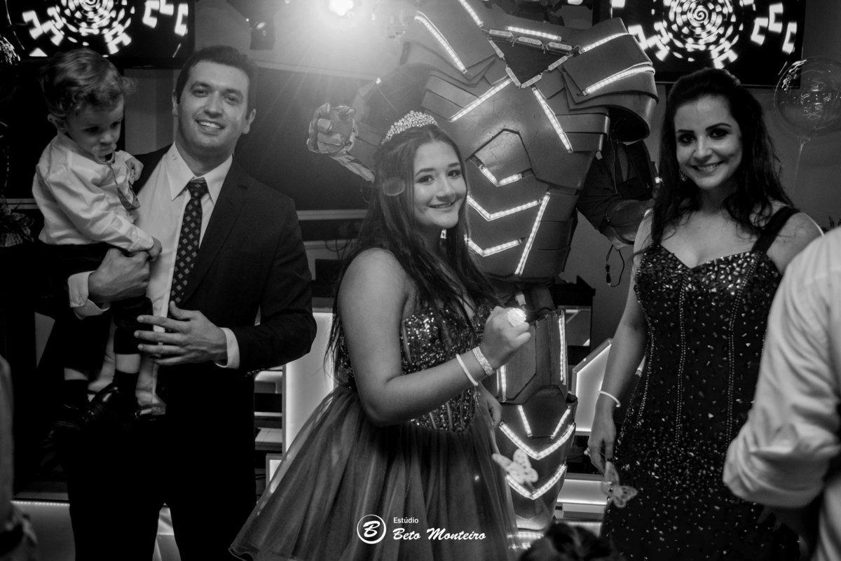 Aniversário de 15 anos - Cobertura fotografica - Cobertura de filmagem - Foto e Filmagem de 15 anos - Debutante - Estúdio Beto Monteiro - Curitiba - fotografo de 15 anos - sessao de fotos - book de fotos - book de 15 anos - fotografo - anah - carol corre