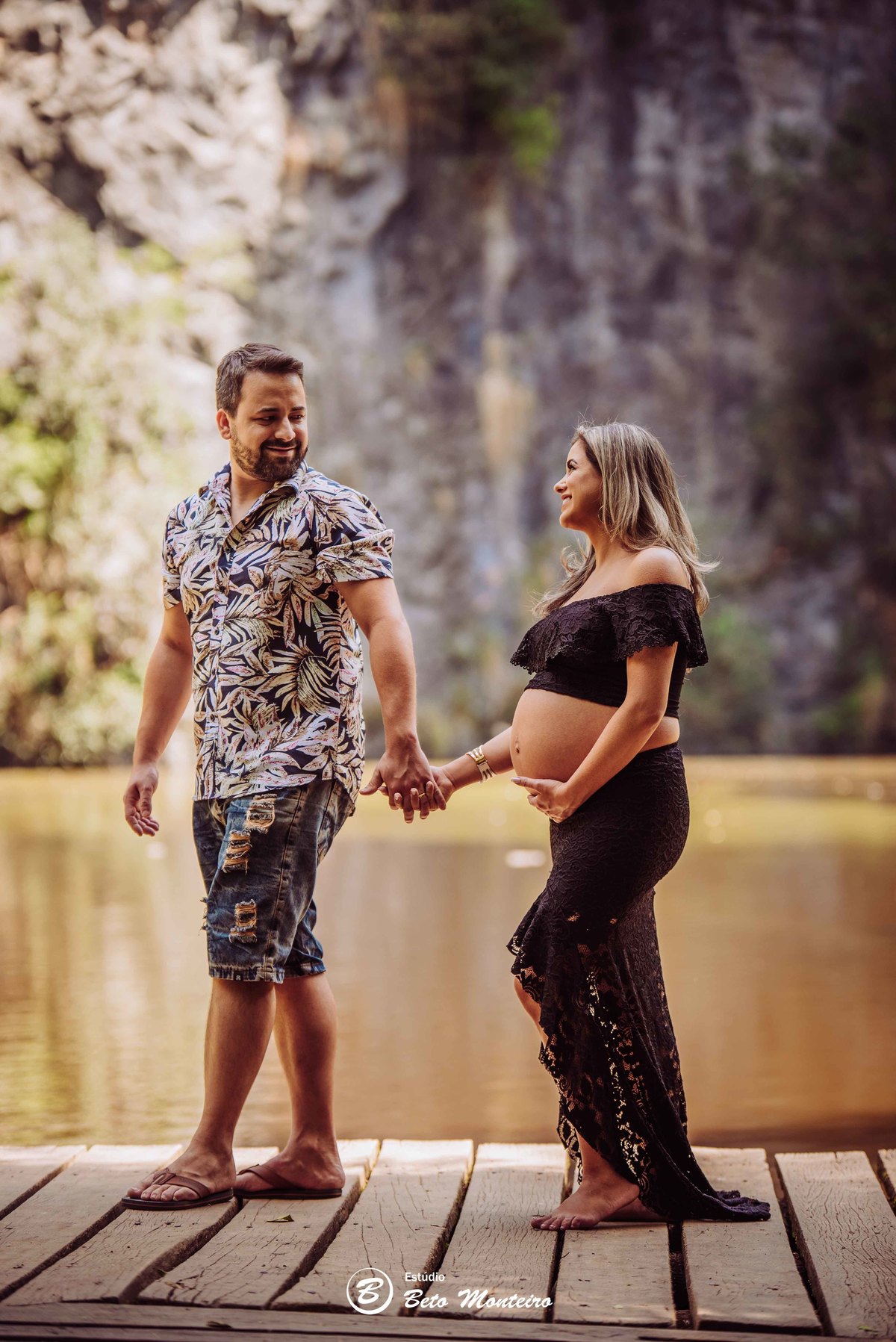 Book Gestante e Familia em Curitiba - Book de gestante lifestyle - Fotos ao ar livre - Grávida - Gestação - Estudio Beto Monteiro - unilivre - universidade livre - angela maria e sandro junior