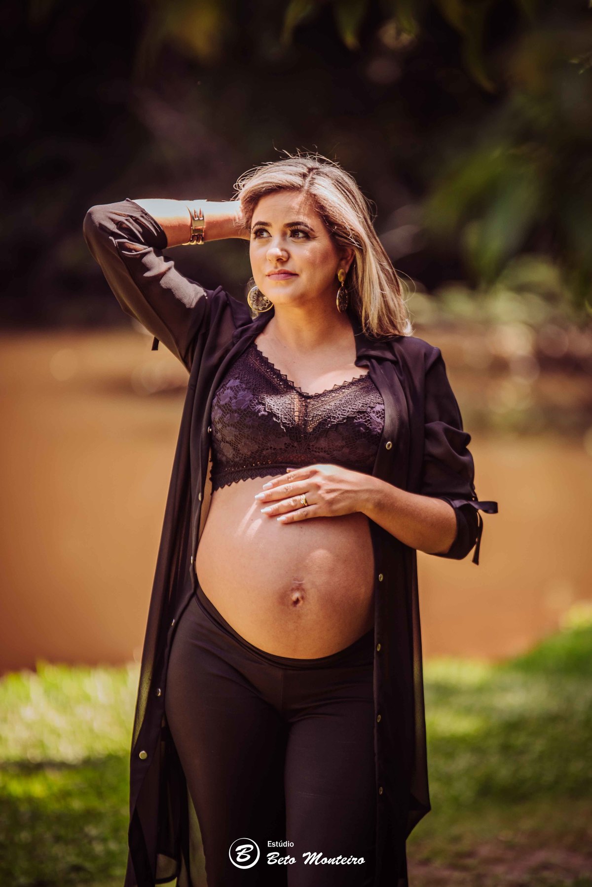 Book Gestante e Familia em Curitiba - Book de gestante lifestyle - Fotos ao ar livre - Grávida - Gestação - Estudio Beto Monteiro - unilivre - universidade livre - angela maria e sandro junior