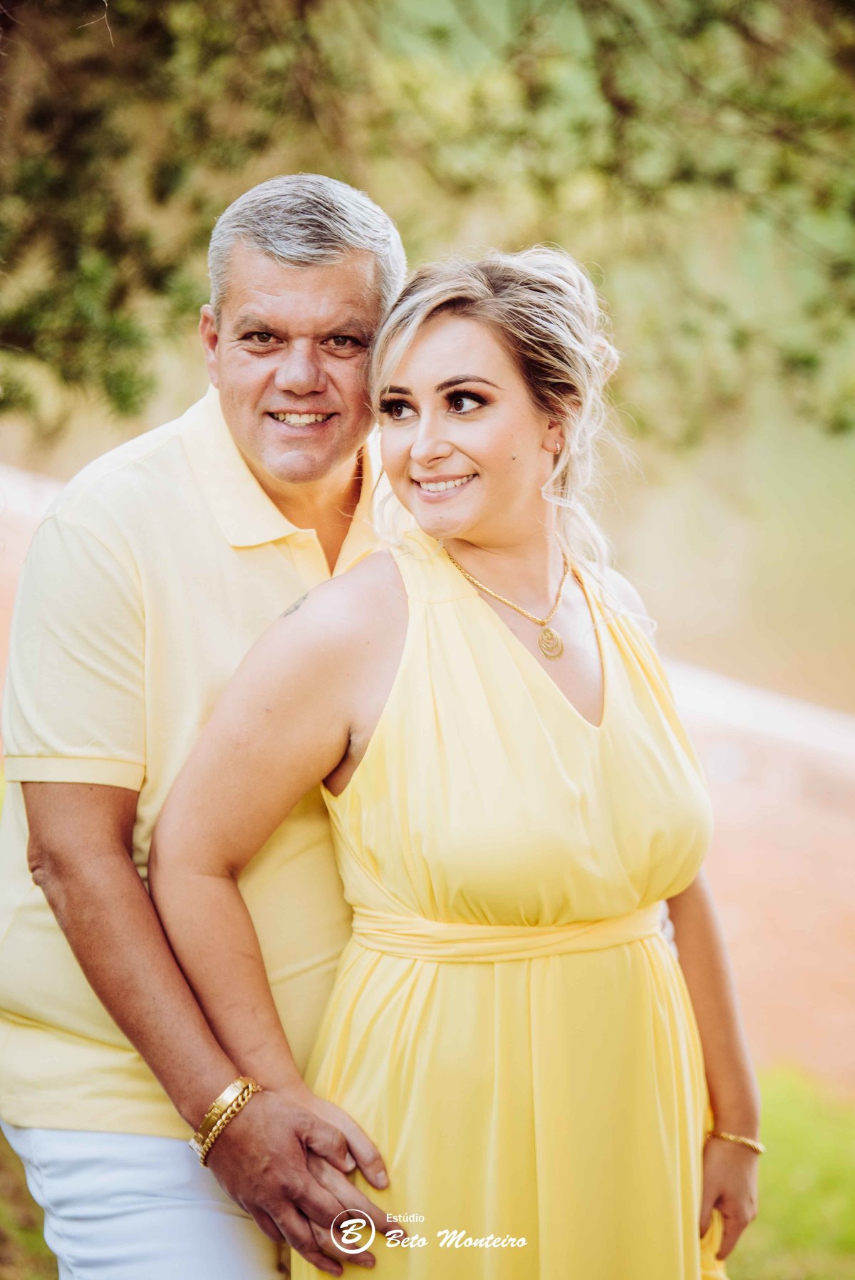 fotografo de casamento - fotografia - videos de casamento - filmagem - casamento - cinegrafista - filmmaker - wedding - produtora - curitiba - estudio beto monteiro - casal - djnifer e julio - pre wedding - chacara belvedere - vestido amarelo
