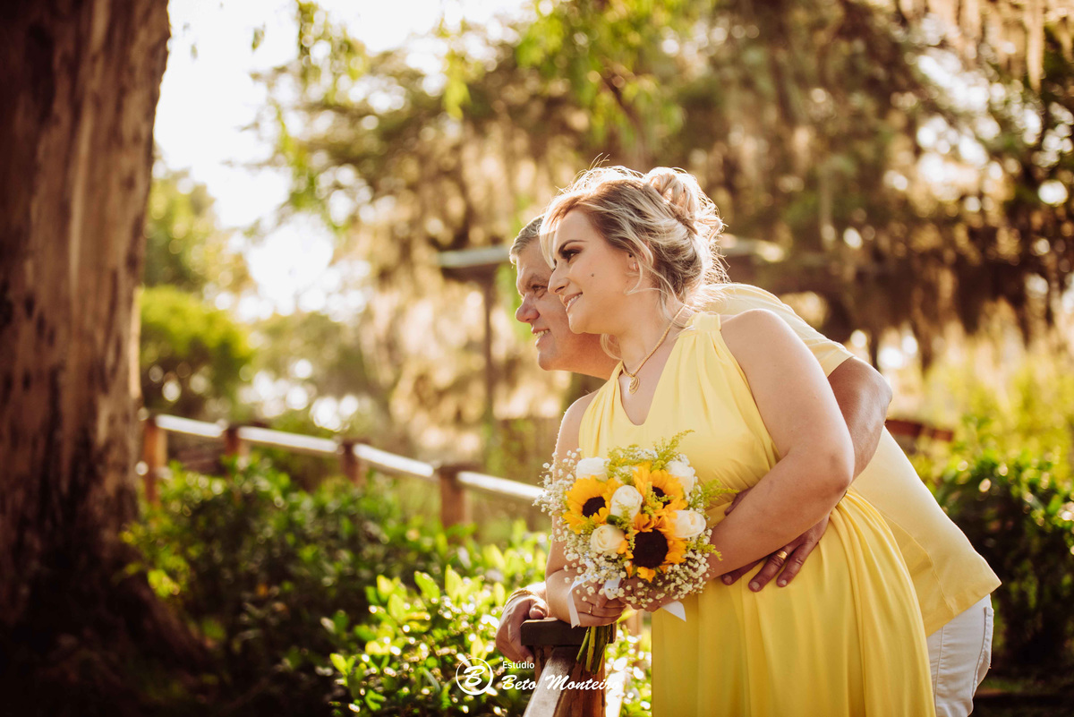 fotografo de casamento - fotografia - videos de casamento - filmagem - casamento - cinegrafista - filmmaker - wedding - produtora - curitiba - estudio beto monteiro - casal - djnifer e julio - pre wedding - chacara belvedere - vestido amarelo