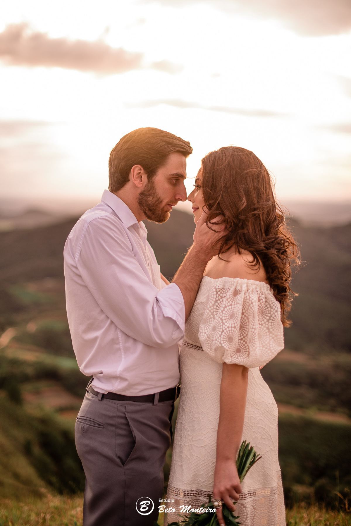 fotografo de casamento - videos de casamento - filmagem - casamento - cinegrafista - filmmaker - wedding - produtora - curitiba - estudio beto monteiro - casal - pre wedding - renata e silas - morro da palha - dia do casamento