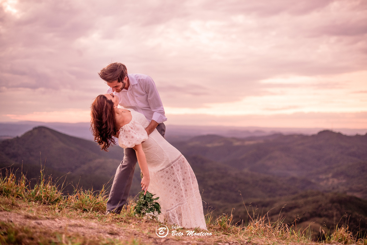 fotografo de casamento - videos de casamento - filmagem - casamento - cinegrafista - filmmaker - wedding - produtora - curitiba - estudio beto monteiro - casal - pre wedding - renata e silas - morro da palha - dia do casamento