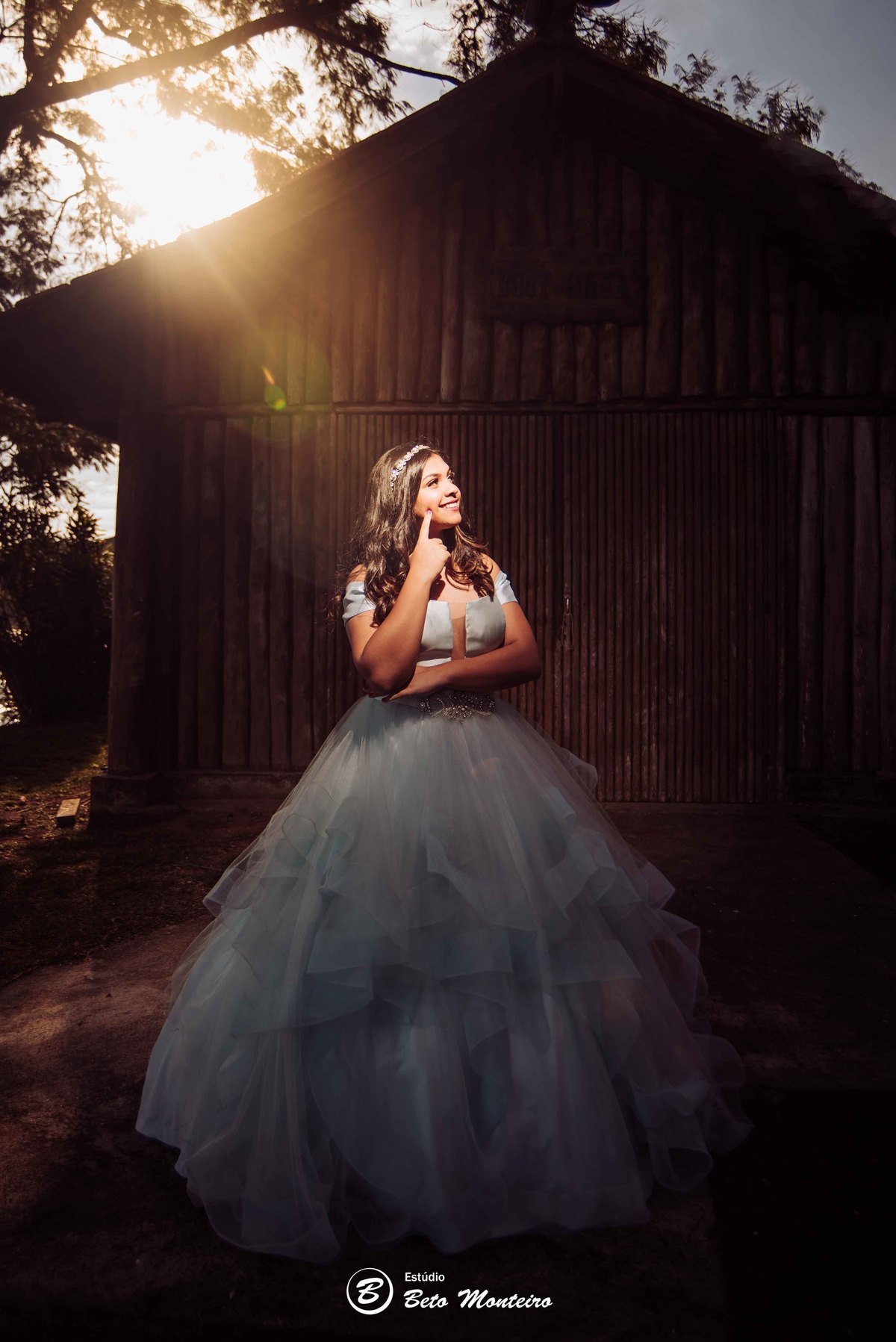 Aniversário de 15 anos - Foto e Filmagem de 15 anos - Debutante - Estúdio Beto Monteiro - Curitiba - fotografo de 15 anos - sessao de fotos - book de fotos - book de 15 anos - fotografo - bruna - família - laggus eventos