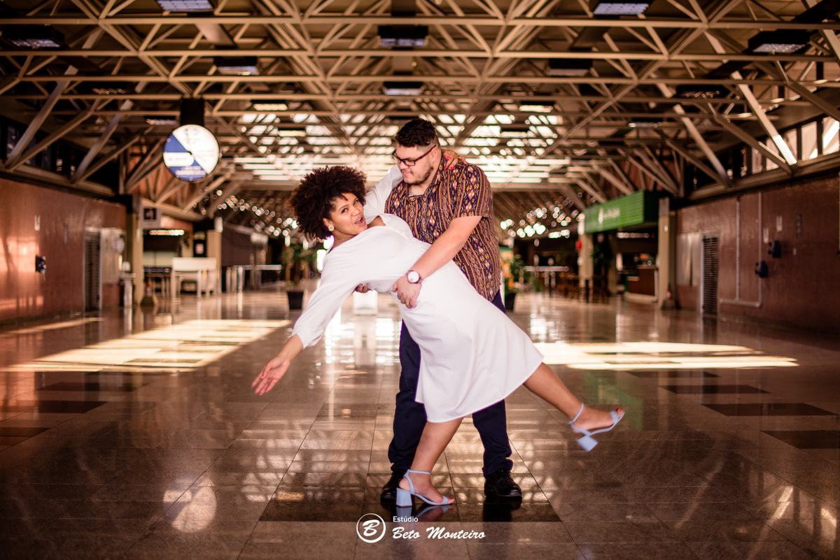 fotografo de casamento - videos de casamento - filmagem - casamento - cinegrafista - filmmaker - wedding - produtora - curitiba - estudio beto monteiro - casal - pre wedding - andressa e vicente - aeroporto - recanto maranatha