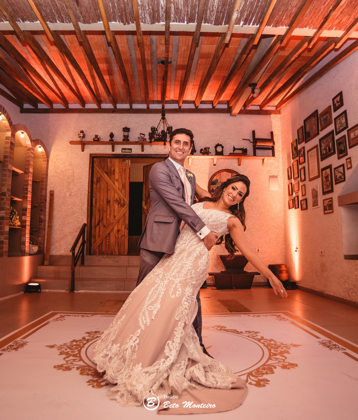 fotografo de casamento - videos de casamento - filmagem - casamento - cinegrafista - filmmaker - wedding - produtora - curitiba - estudio beto monteiro - casal - pre wedding - Tatiane e Michel - Bella Vite - Sol Cerimonialista - Flor de angelina