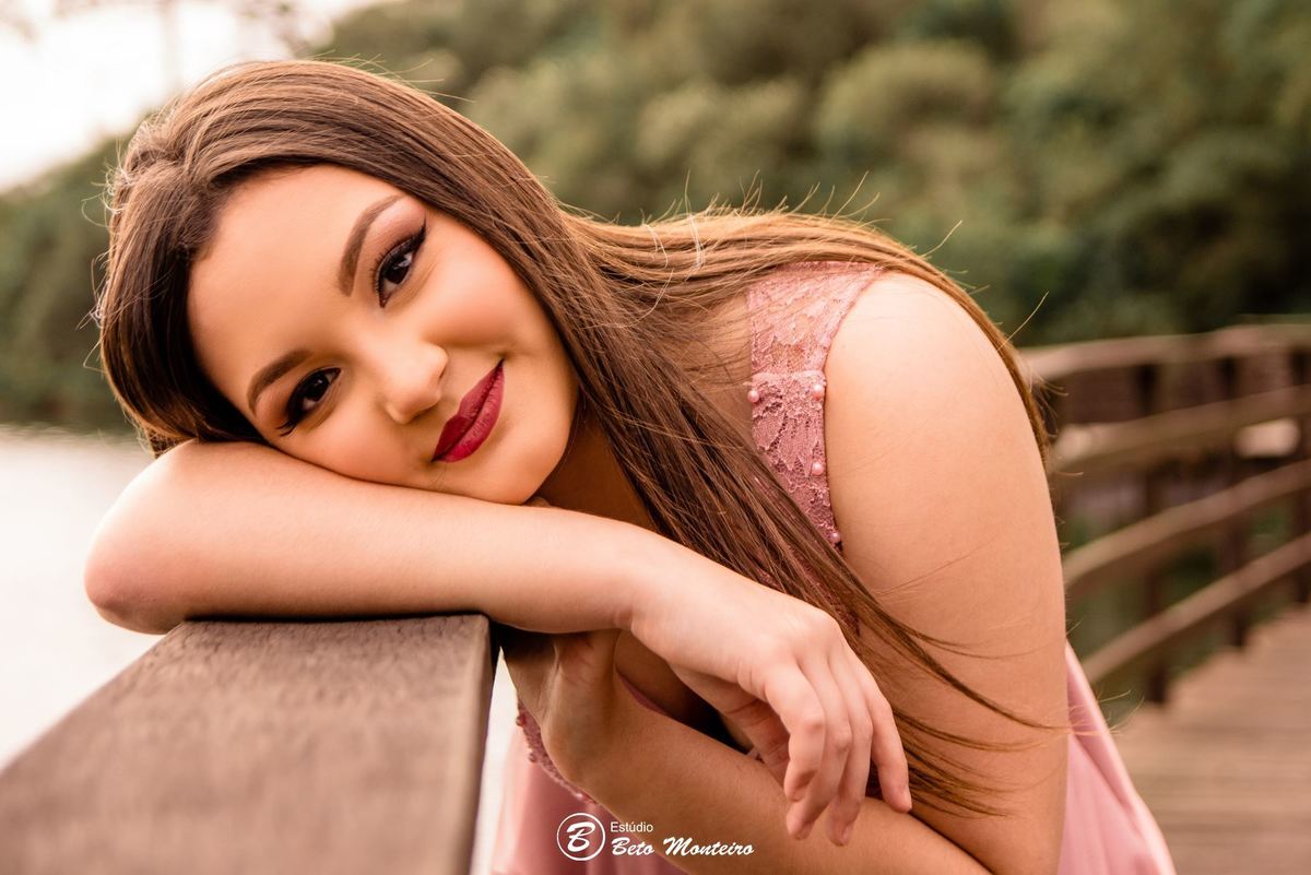 Aniversário de 15 anos - Foto e Filmagem de 15 anos - Debutante - Estúdio Beto Monteiro - Curitiba - fotografo de 15 anos - sessao de fotos - book de fotos - book de 15 anos - fotografo - fotógrafa - thifany - família - parque - parque lago azul