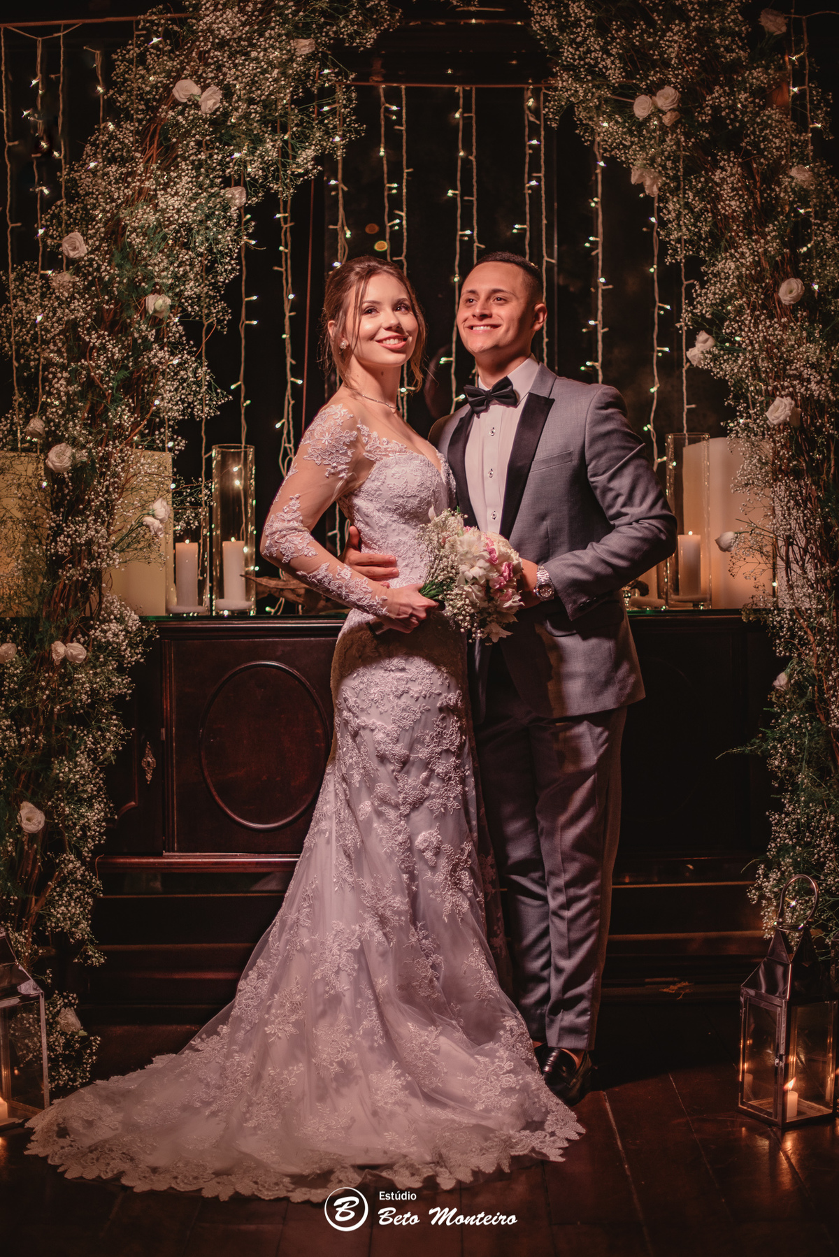 fotografo de casamento - videos de casamento - filmagem - casamento - cinegrafista - filmmaker - wedding - produtora - curitiba - estudio beto monteiro - casal - pre wedding - ana e matheus - le rechaud - first look - noiva se maquiando -