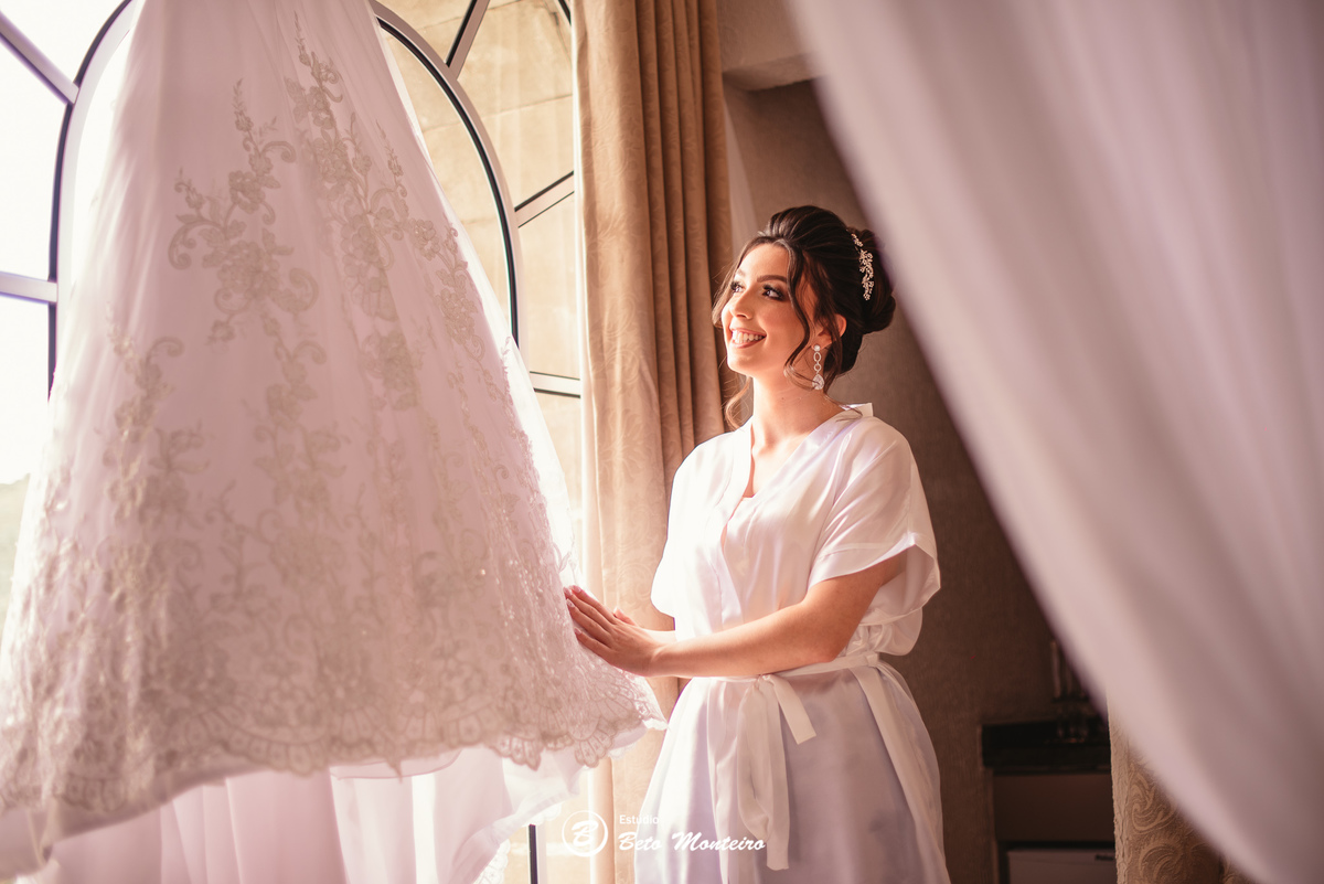 fotografo de casamento - videos de casamento - filmagem - casamento - cinegrafista - filmmaker - wedding - produtora - curitiba - estudio beto monteiro - casal - pre wedding - Thaís Govea e Felipe Naldony - Castello Reale Colombo - ar livre - externo