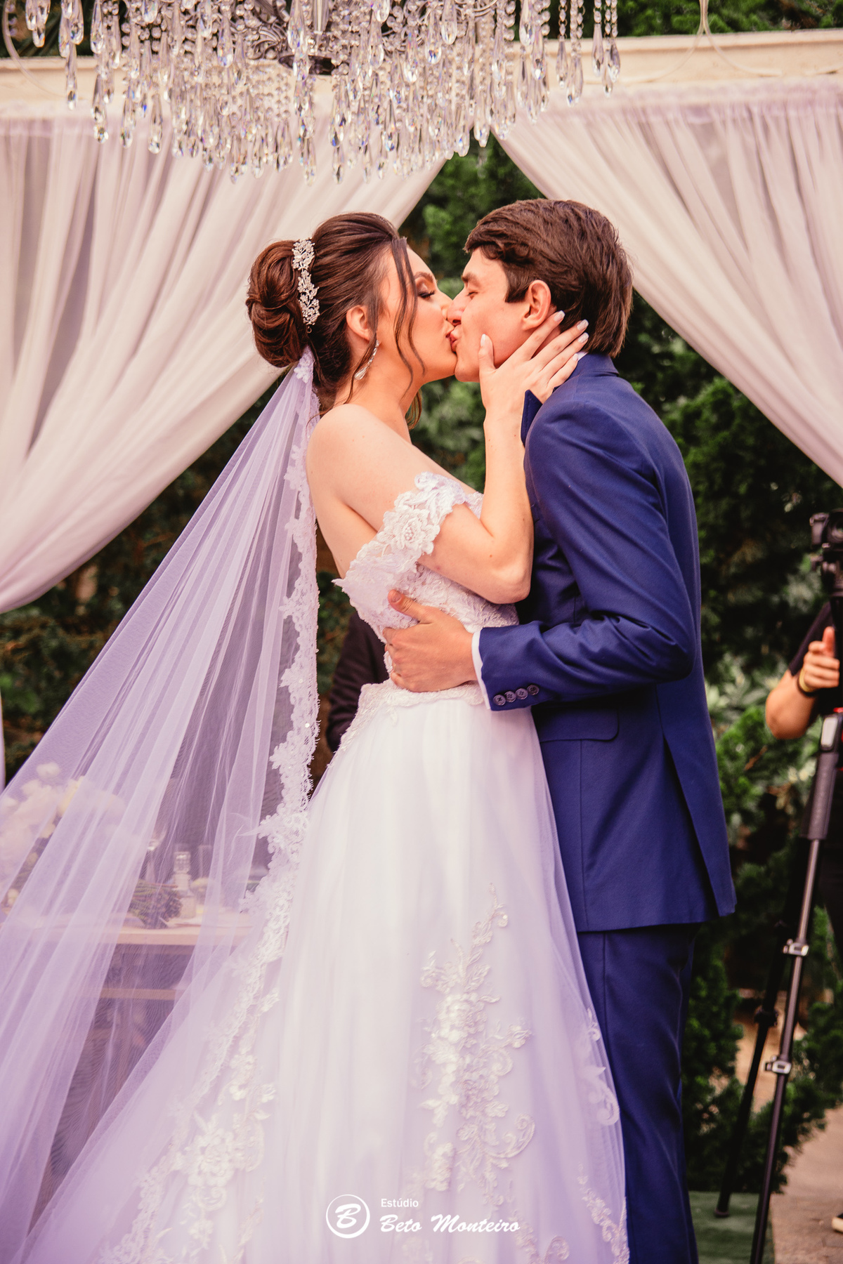 fotografo de casamento - videos de casamento - filmagem - casamento - cinegrafista - filmmaker - wedding - produtora - curitiba - estudio beto monteiro - casal - pre wedding - Thaís Govea e Felipe Naldony - Castello Reale Colombo - ar livre - externo