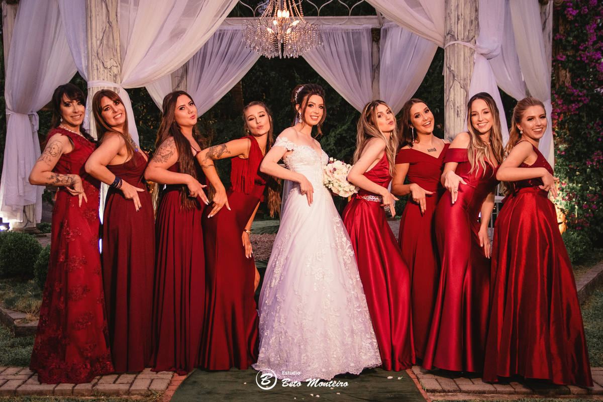 fotografo de casamento - videos de casamento - filmagem - casamento - cinegrafista - filmmaker - wedding - produtora - curitiba - estudio beto monteiro - casal - pre wedding - Thaís Govea e Felipe Naldony - Castello Reale Colombo - ar livre - externo