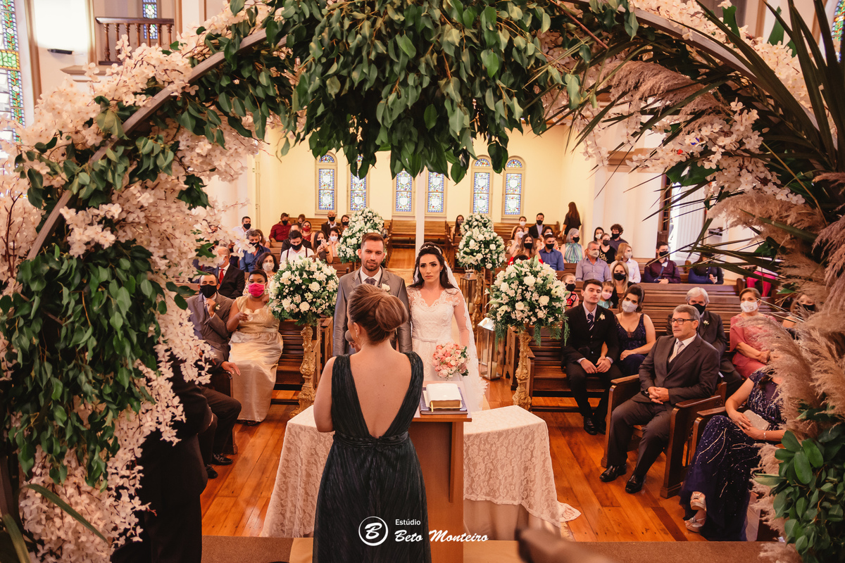 fotografo de casamento - videos de casamento - filmagem - casamento - cinegrafista - filmmaker - wedding - produtora - curitiba - estudio beto monteiro - casal - pre wedding - ana fernanda e leandro maneira - igreja presbiteriana - dom parma