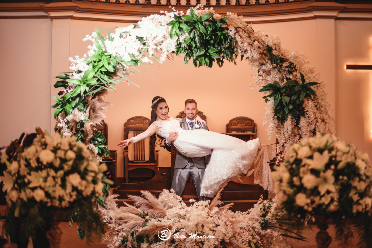 fotografo de casamento - videos de casamento - filmagem - casamento - cinegrafista - filmmaker - wedding - produtora - curitiba - estudio beto monteiro - casal - pre wedding - ana fernanda e leandro maneira - igreja presbiteriana - dom parma