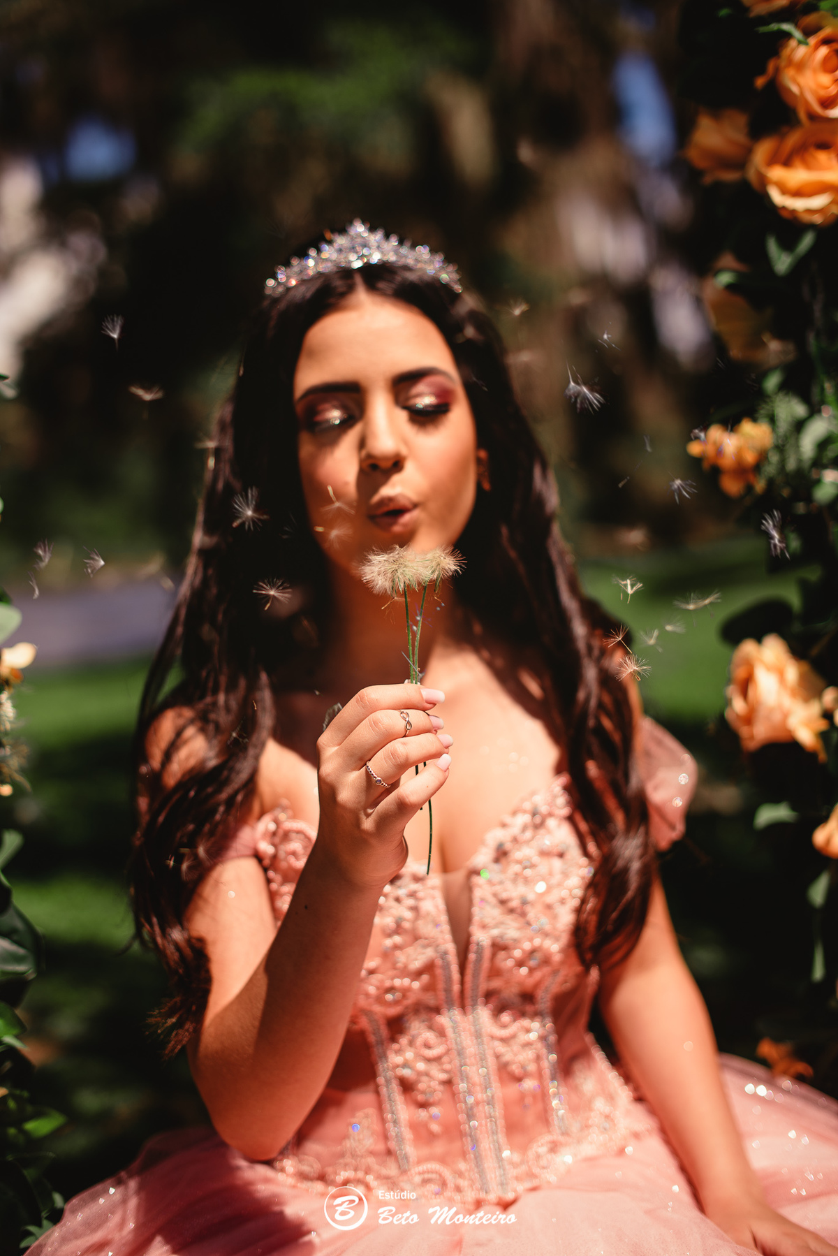 Aniversário de 15 anos - Foto e Filmagem - Debutante - Estúdio Beto Monteiro - Curitiba - fotografo de 15 anos - sessao de fotos - book de fotos - book de 15 anos - fotografo - isabella bozza - bella - bozza - chacara ienkot - vestido - roze bozza