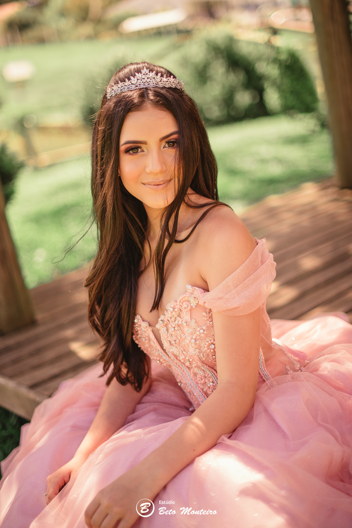 Aniversário de 15 anos - Foto e Filmagem - Debutante - Estúdio Beto Monteiro - Curitiba - fotografo de 15 anos - sessao de fotos - book de fotos - book de 15 anos - fotografo - isabella bozza - bella - bozza - chacara ienkot - vestido - roze bozza
