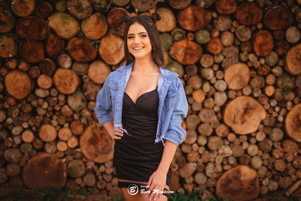 Aniversário de 15 anos - Foto e Filmagem - Debutante - Estúdio Beto Monteiro - Curitiba - fotografo de 15 anos - sessao de fotos - book de fotos - book de 15 anos - fotografo - isabella bozza - bella - bozza - chacara ienkot - vestido - roze bozza