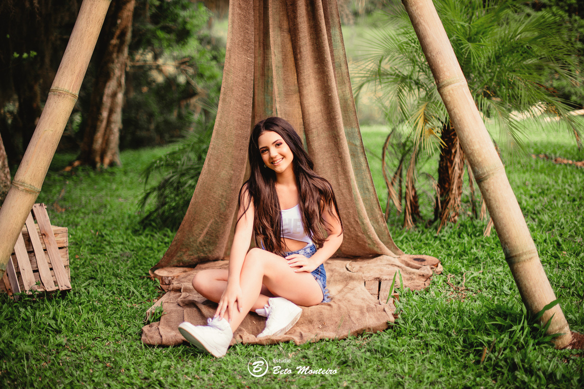 Aniversário de 15 anos - Foto e Filmagem - Debutante - Estúdio Beto Monteiro - Curitiba - fotografo de 15 anos - sessao de fotos - book de fotos - book de 15 anos - fotografo - isabella bozza - bella - bozza - chacara ienkot - vestido - roze bozza