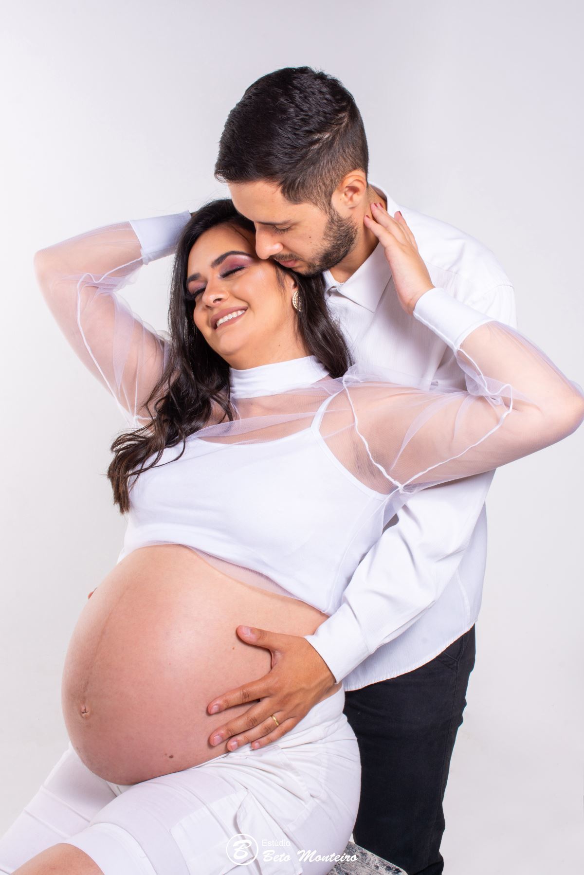 Book Gestante e Familia em Curitiba - Book de gestante em estúdio - ensaio de gestante - book em estúdio - sessão fotográfica - Grávida - Gestação - Estudio Beto Monteiro - Glauciane - Glau - Rodrigo - Maya - Maitê