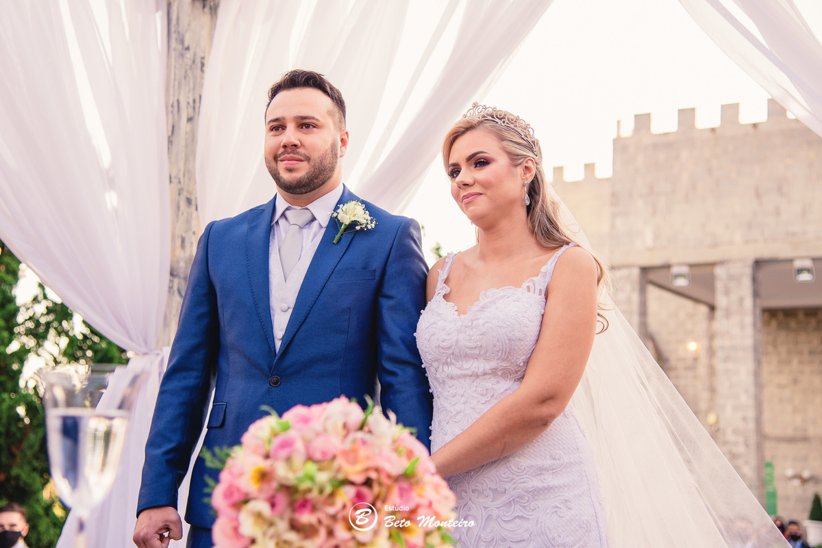 fotografo de casamento - videos de casamento - filmagem - casamento - cinegrafista - filmmaker - wedding - produtora - curitiba - estudio beto monteiro - casal - pre wedding - Isabele e Henrique - Castello Reale - Ar livre - Curitiba