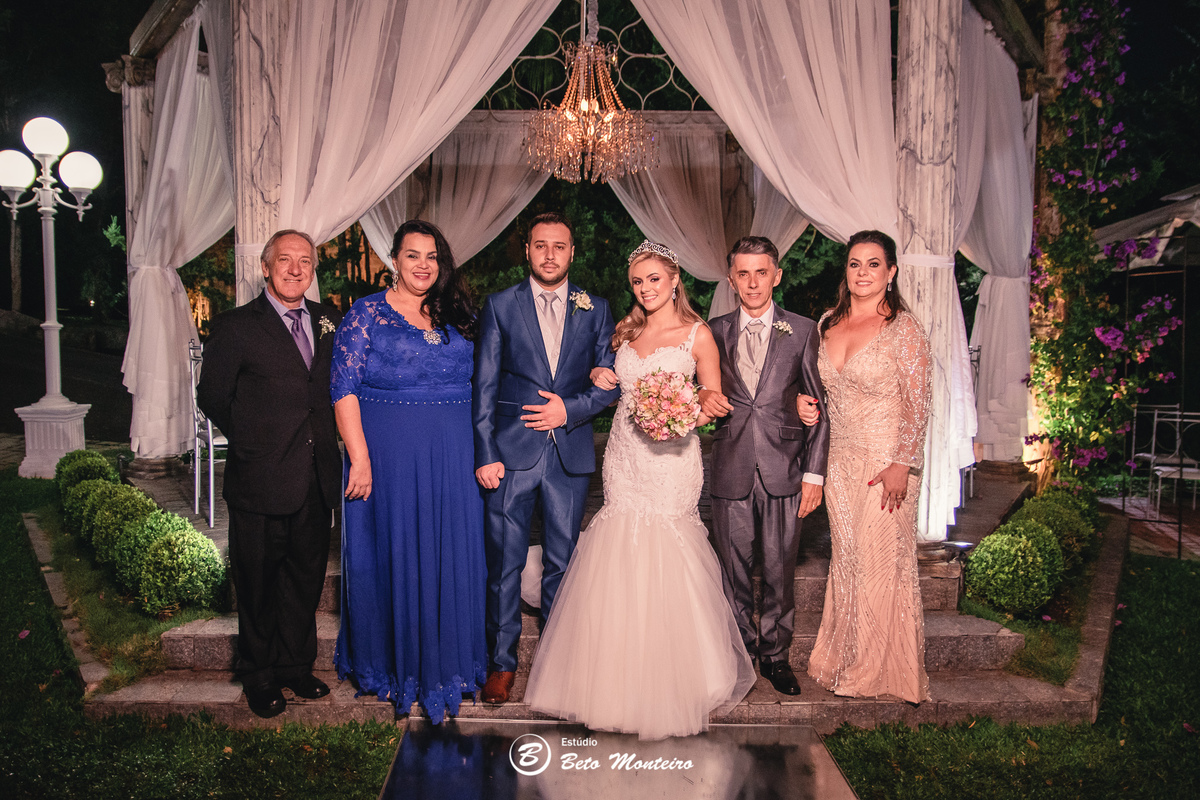 fotografo de casamento - videos de casamento - filmagem - casamento - cinegrafista - filmmaker - wedding - produtora - curitiba - estudio beto monteiro - casal - pre wedding - Isabele e Henrique - Castello Reale - Ar livre - Curitiba