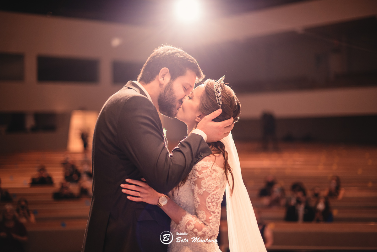 fotografo de casamento - videos de casamento - filmagem - casamento - cinegrafista - filmmaker - wedding - produtora - curitiba - estudio beto monteiro - casal - pre wedding - Isabele e Roberto - Igreja Adventista - Curitiba