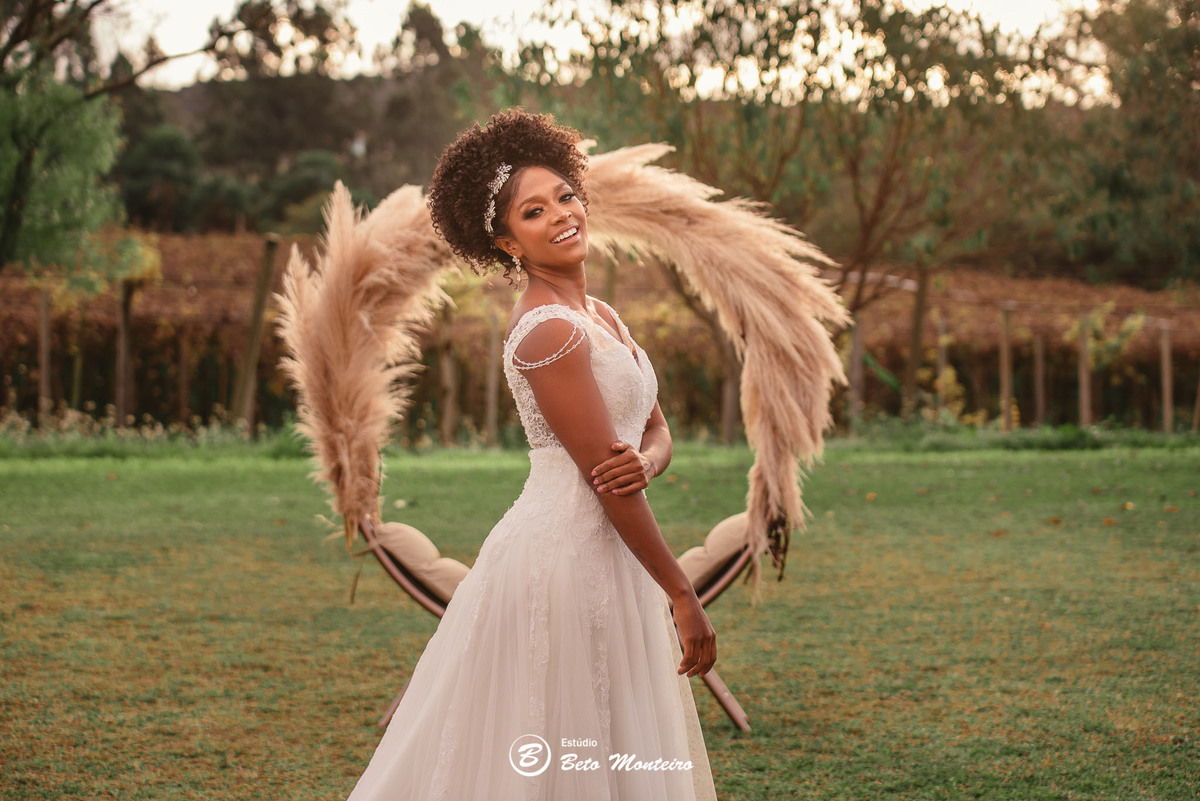 fotografo de casamento - videos de casamento - filmagem - casamento - cinegrafista - filmmaker - wedding - produtora - curitiba - estudio beto monteiro - casal - pre wedding - editorial - chacara sentinela - impacto noivas - vestido