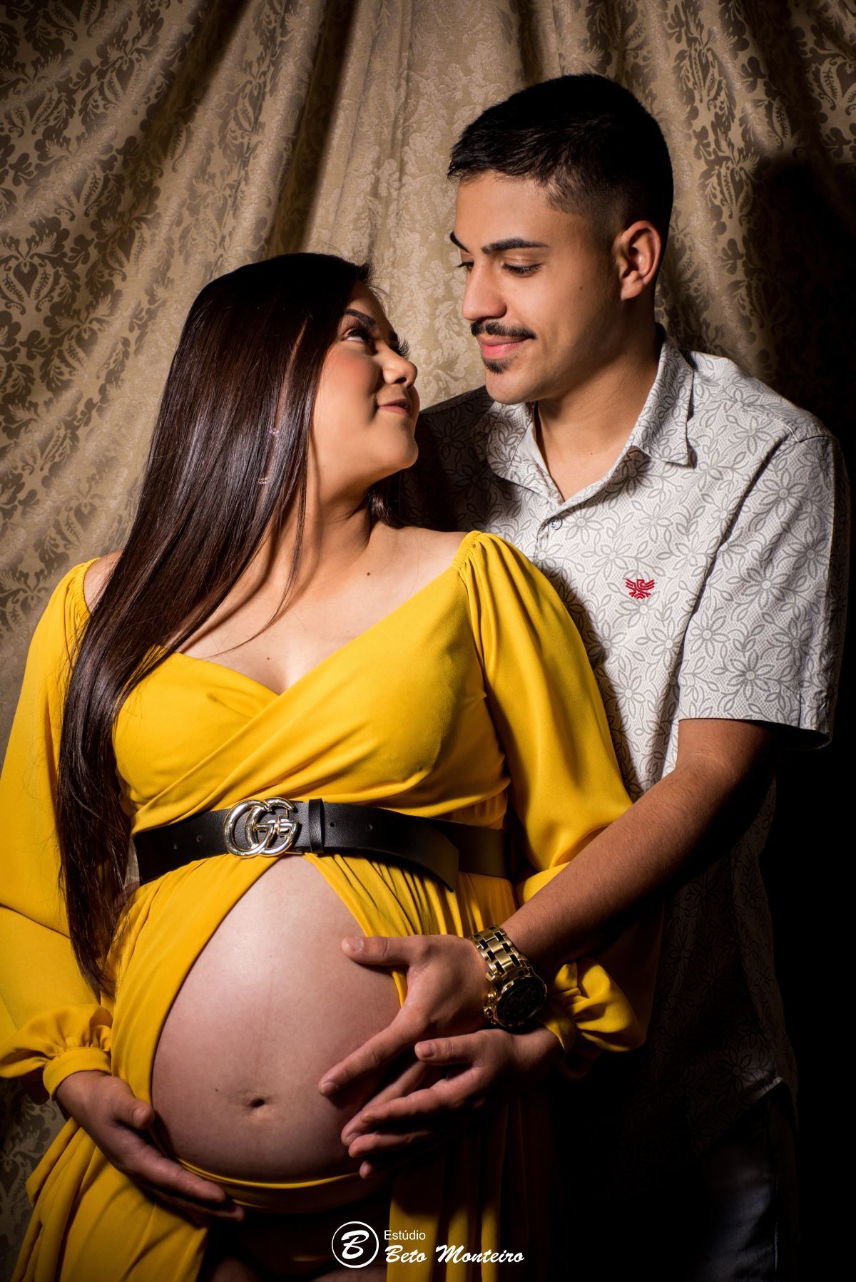 Book Gestante e Família em Curitiba - Book de gestante em estúdio - ensaio de gestante - book em estúdio - sessão fotográfica - Grávida - Gestação - Estudio Beto Monteiro - Juliana - Caio - Caio Eduardo
