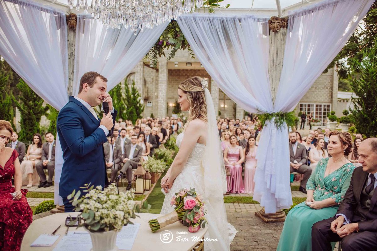 Noivos no Castello Reale - - Casamento - Wedding - Pré-Casamento - Cobertura de casamento - filmagem de casamento Curitiba - Pré-Wedding - fotógrafo de casamento Curitiba - Estúdio Beto Monteiro castello reale
