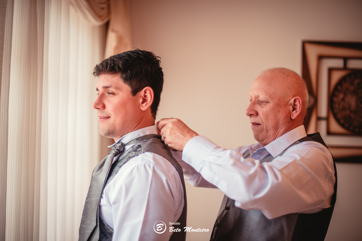 fotografo de casamento - videos de casamento - filmagem - casamento - cinegrafista - filmmaker - wedding - produtora - curitiba - estudio beto monteiro - casal - pre wedding - beatriz e marcos - Igreja Bom Jesus do Cabral - Indra Catering - CA eventos