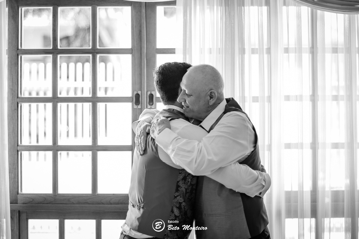 fotografo de casamento - videos de casamento - filmagem - casamento - cinegrafista - filmmaker - wedding - produtora - curitiba - estudio beto monteiro - casal - pre wedding - beatriz e marcos - Igreja Bom Jesus do Cabral - Indra Catering - CA eventos