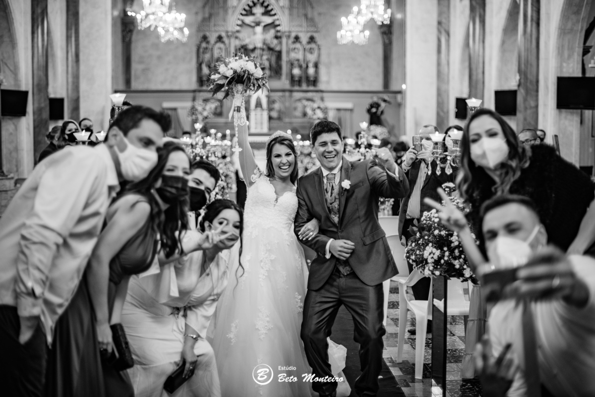 fotografo de casamento - videos de casamento - filmagem - casamento - cinegrafista - filmmaker - wedding - produtora - curitiba - estudio beto monteiro - casal - pre wedding - beatriz e marcos - Igreja Bom Jesus do Cabral - Indra Catering - CA eventos