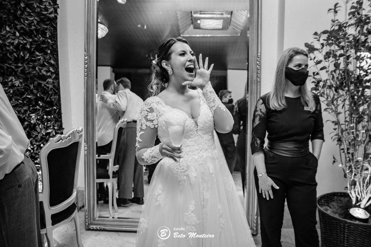 fotografo de casamento - videos de casamento - filmagem - casamento - cinegrafista - filmmaker - wedding - produtora - curitiba - estudio beto monteiro - casal - pre wedding - beatriz e marcos - Igreja Bom Jesus do Cabral - Indra Catering - CA eventos