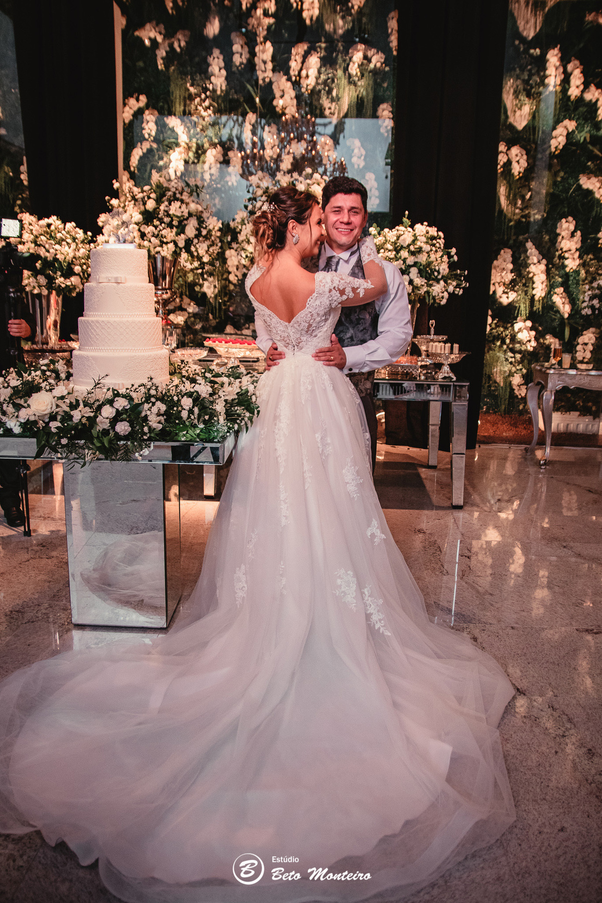 fotografo de casamento - videos de casamento - filmagem - casamento - cinegrafista - filmmaker - wedding - produtora - curitiba - estudio beto monteiro - casal - pre wedding - beatriz e marcos - Igreja Bom Jesus do Cabral - Indra Catering - CA eventos
