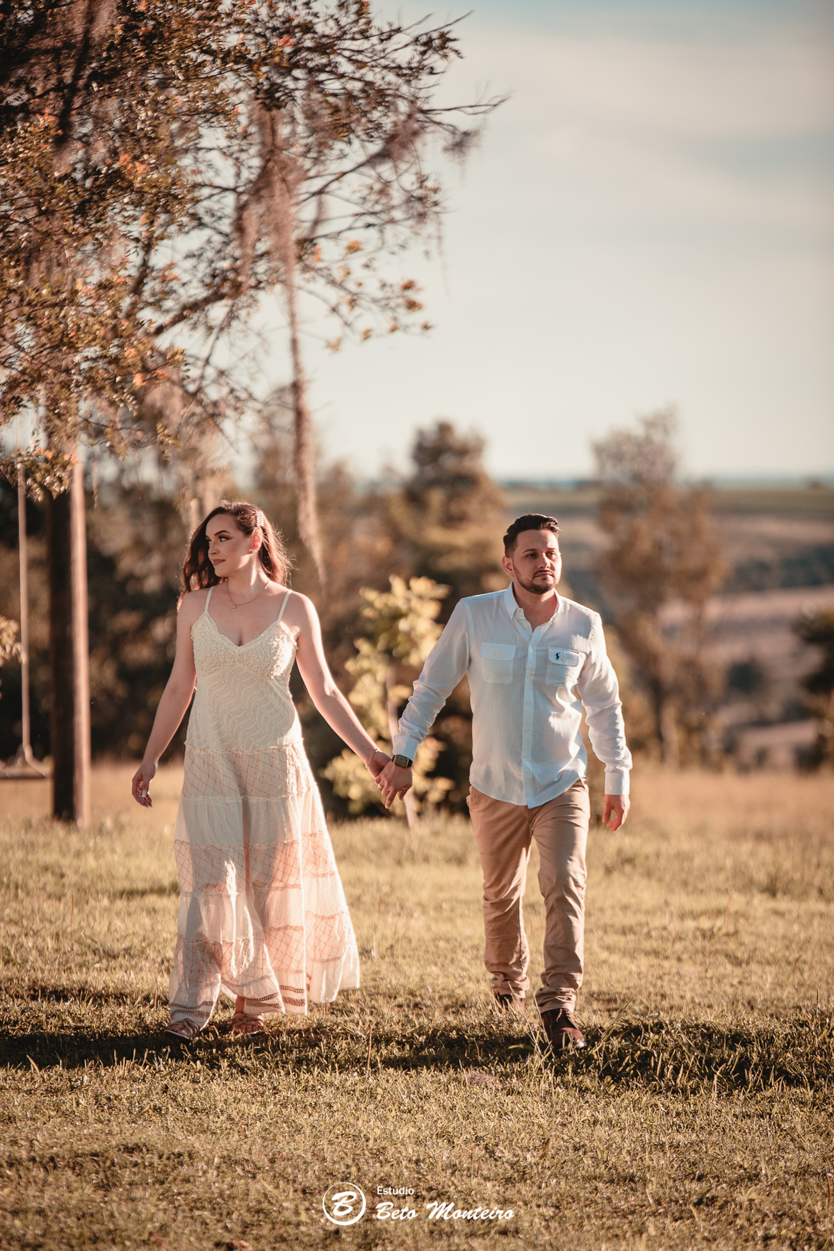 fotografo de casamento - videos de casamento - filmagem - casamento - cinegrafista - filmmaker - wedding - produtora - curitiba - estudio beto monteiro - casal - pre wedding - millena e anderson - plantação trigo - espaço do campo - por do sol - cachoeira