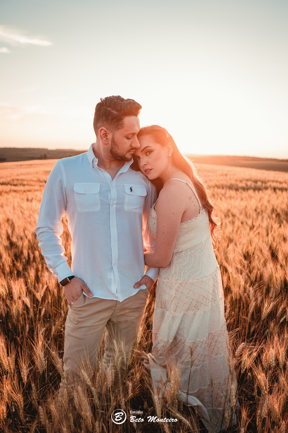 fotografo de casamento - videos de casamento - filmagem - casamento - cinegrafista - filmmaker - wedding - produtora - curitiba - estudio beto monteiro - casal - pre wedding - millena e anderson - plantação trigo - espaço do campo - por do sol - cachoeira